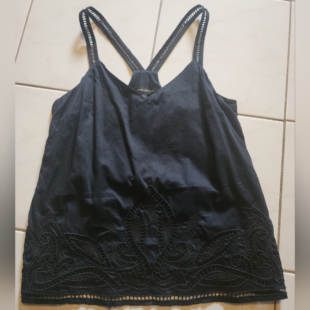 Womens tops,black,no sleeve,banana republic,size s
